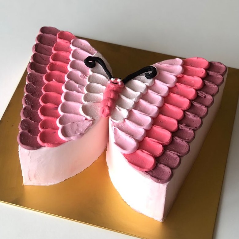 Custom Cake2