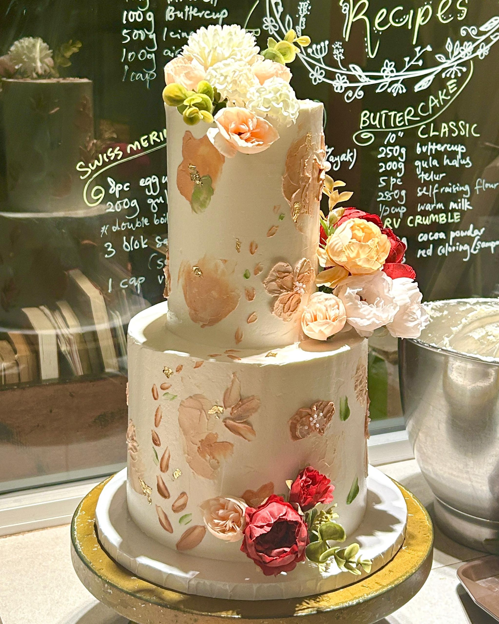 2 Tiers Wedding Cake 2