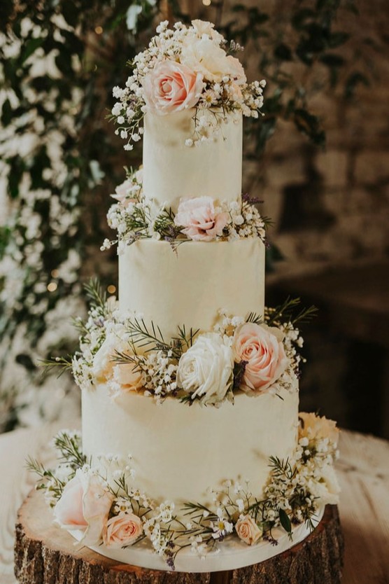 3 Tiers Wedding Cake 4