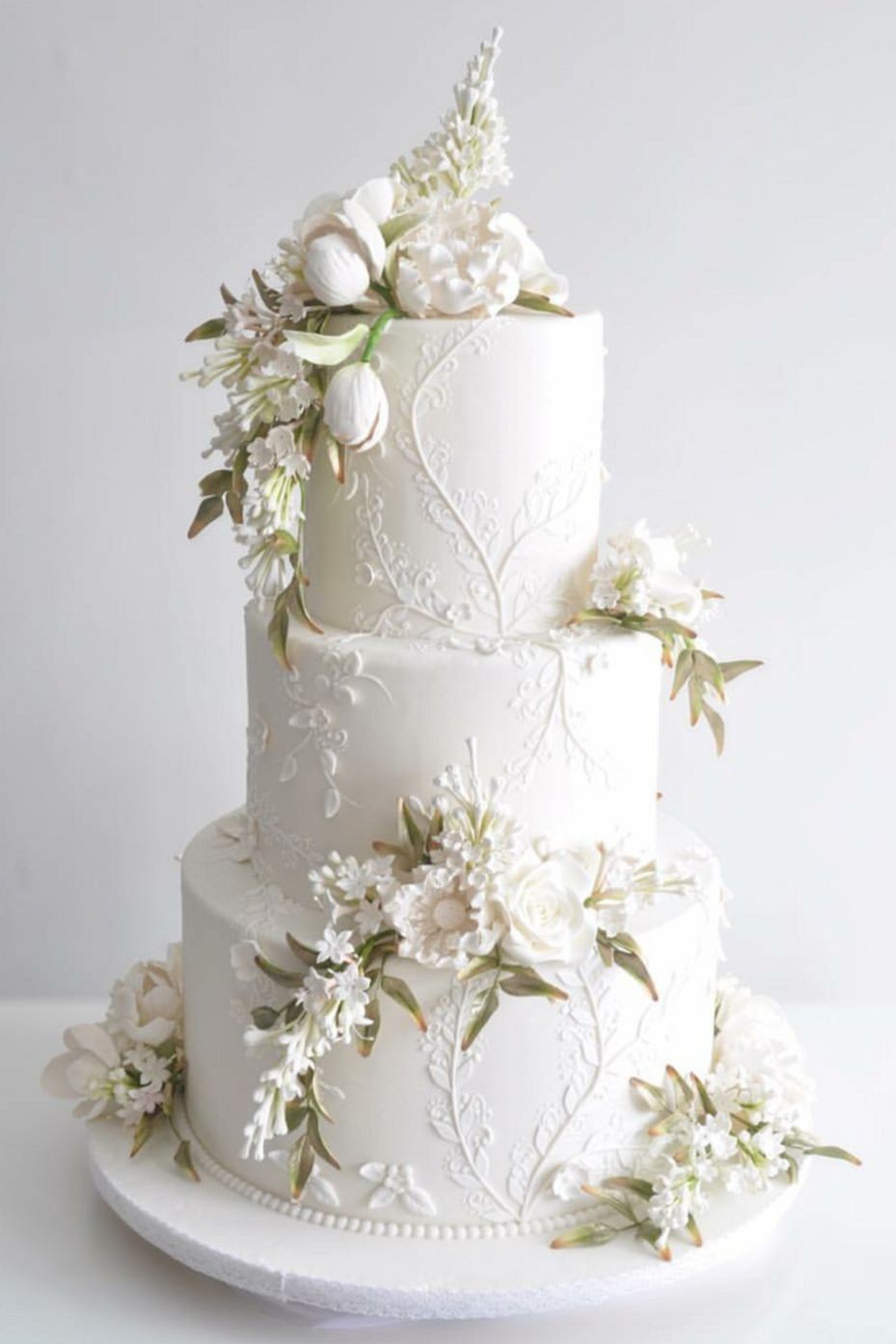 3 Tiers Wedding Cake 2